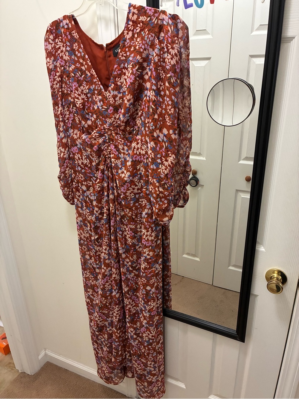 MSK Rust Floral V‑Neck Ruched Maxi Dress